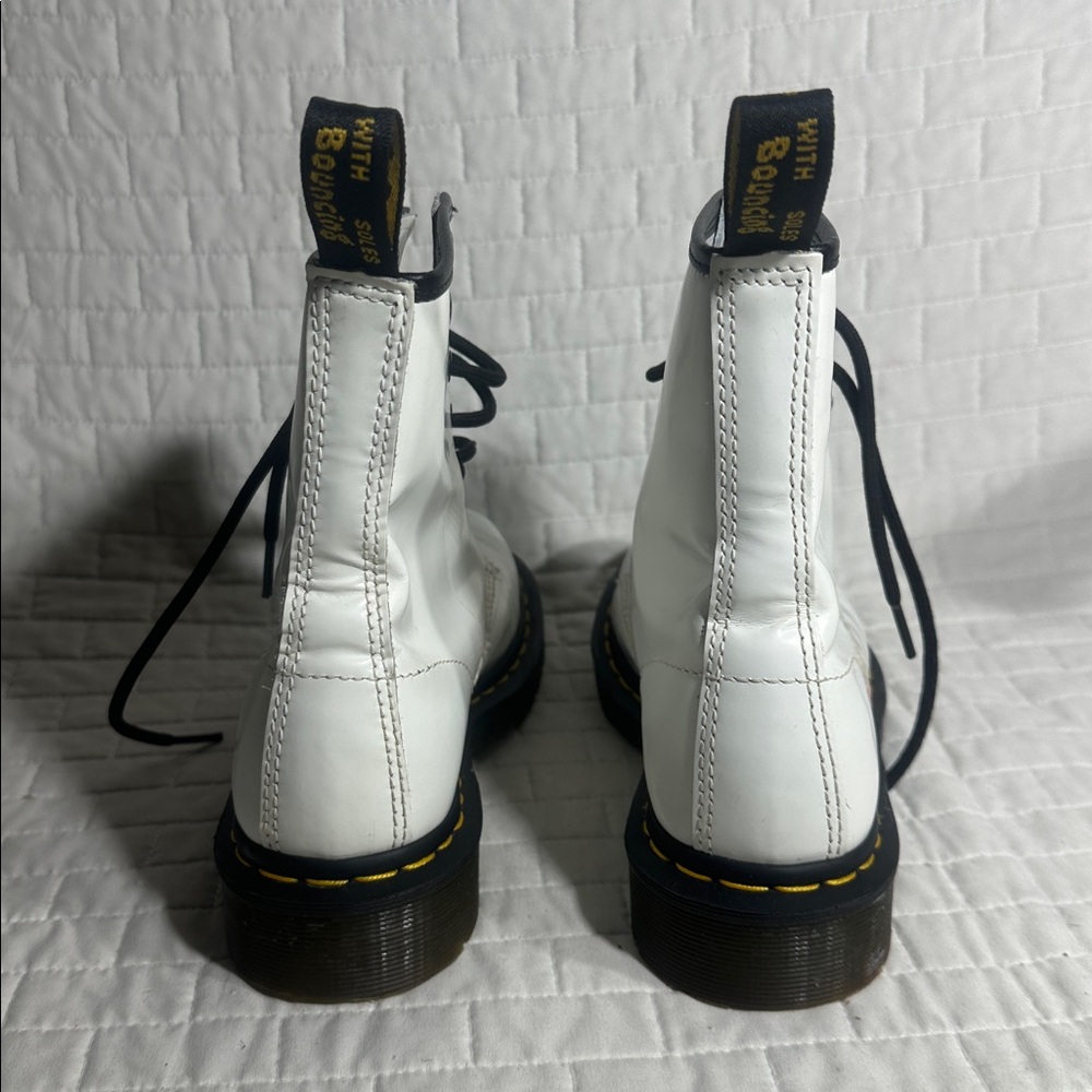 Dr. Martens 1460 8 Eye White Combat Boots with Black Laces.  Please see photos - Picture 4 of 8
